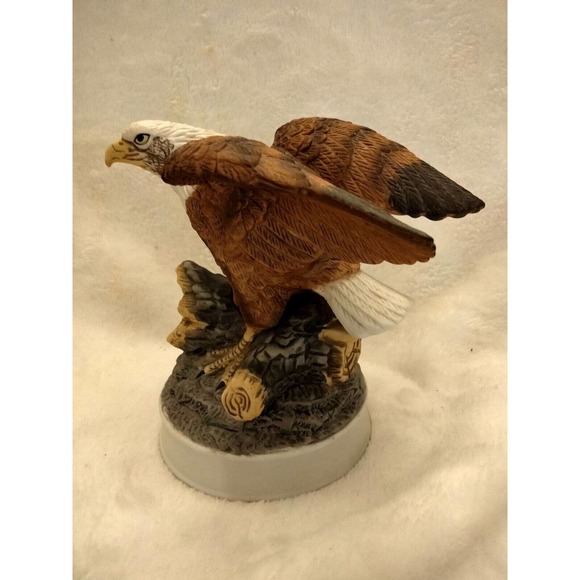 Royal Heritage American Eagle Limited Edition Birds In Flight Figurine - Picture 2 of 7